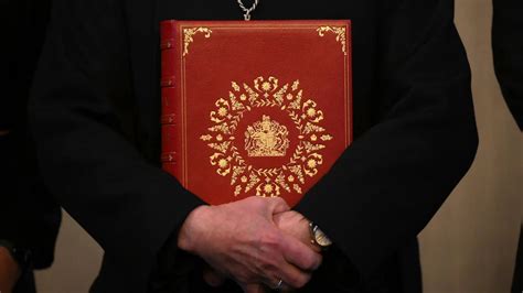 La Iglesia de Inglaterra cambia la redacción de la declaración pública en la coronación del rey Carlos III tras la reacción negativa del público